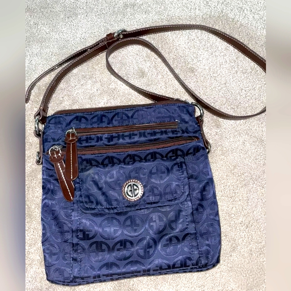 Giani Bernini crossbody/Shoulder purse